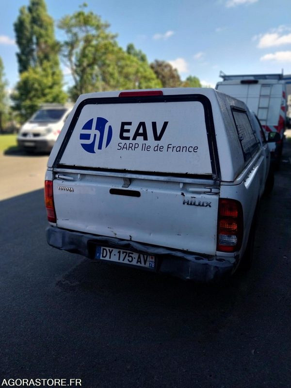TOYOTA Hilux 4x2 Groupe HP 2007 (448000Km) VENTE EXPORT UNIQUEMENT NON ROULANT - Pikap: pilt 4 TOYOTA Hilux 4x2 Groupe HP 2007 (448000Km) VENTE EXPORT UNIQUEMENT NON ROULANT - Pikap: pilt 4