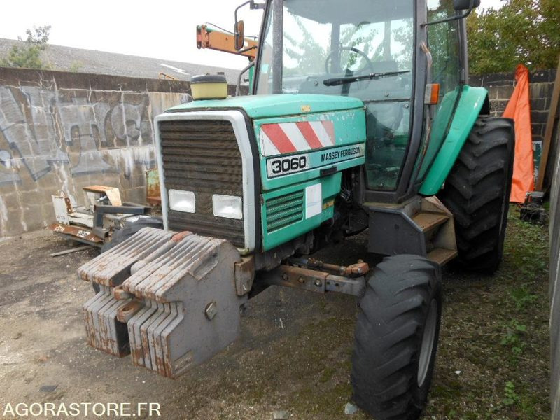 TRACTEUR AGRICOLE MASSEY FERGUSSON 3060 (DD108) - Traktor: pilt 1 TRACTEUR AGRICOLE MASSEY FERGUSSON 3060 (DD108) - Traktor: pilt 1