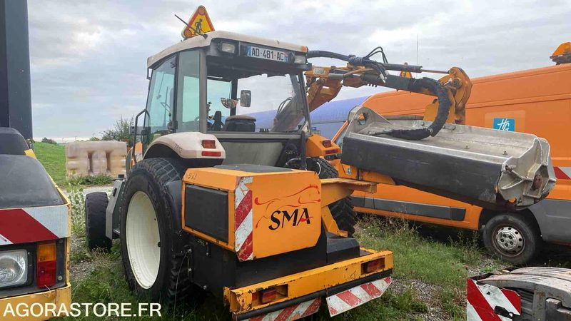 TRACTEUR RENAULT ERGOS - 11839H - 2009 - Traktor: pilt 2 TRACTEUR RENAULT ERGOS - 11839H - 2009 - Traktor: pilt 2