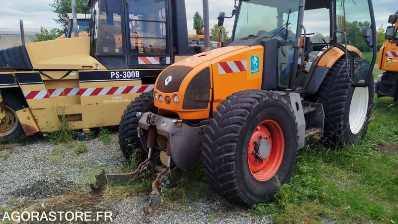 TRACTEUR RENAULT ERGOS 446 - 7653H - Traktor: pilt 1 TRACTEUR RENAULT ERGOS 446 - 7653H - Traktor: pilt 1