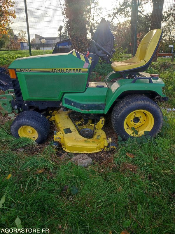 TRACTEUR TONDEUSE JOHN DEERE 455 - Muruniiduk: pilt 1 TRACTEUR TONDEUSE JOHN DEERE 455 - Muruniiduk: pilt 1