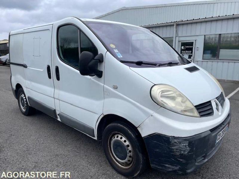 TRAFIC FG L1H1 1000kg CONFORT €5 DCI 90 . 03/2012 . 190000 km - Kaubik: pilt 4 TRAFIC FG L1H1 1000kg CONFORT €5 DCI 90 . 03/2012 . 190000 km - Kaubik: pilt 4