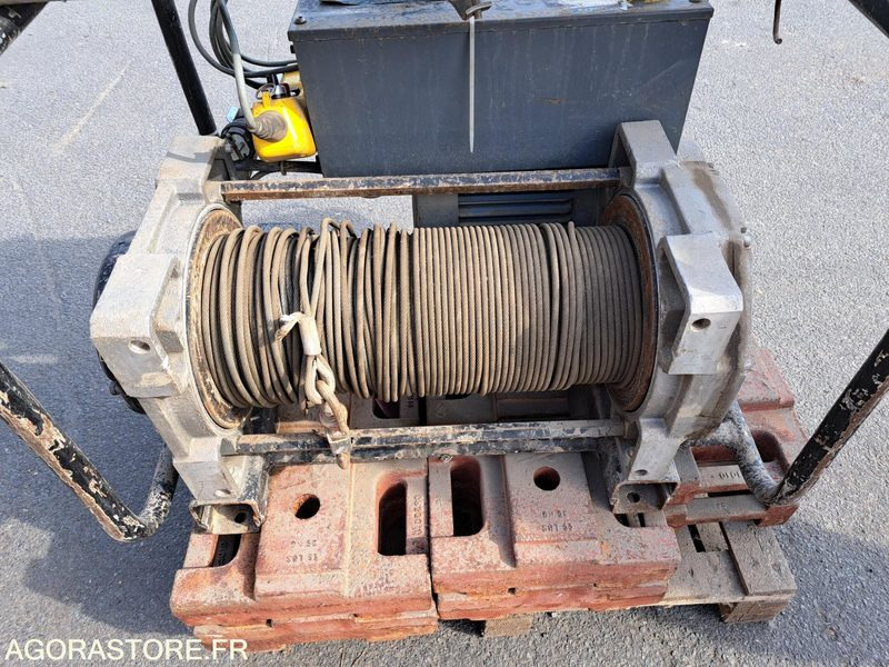 TREUIL ELECTRIQUE - Ehitusseade: pilt 3 TREUIL ELECTRIQUE - Ehitusseade: pilt 3