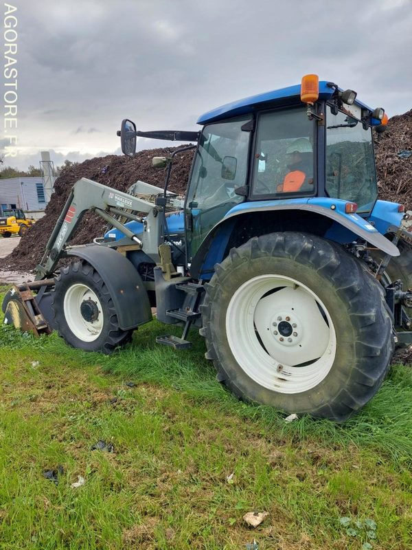 Tracteur New Holland avec chargeuse Mailleux - Traktor: pilt 1 Tracteur New Holland avec chargeuse Mailleux - Traktor: pilt 1