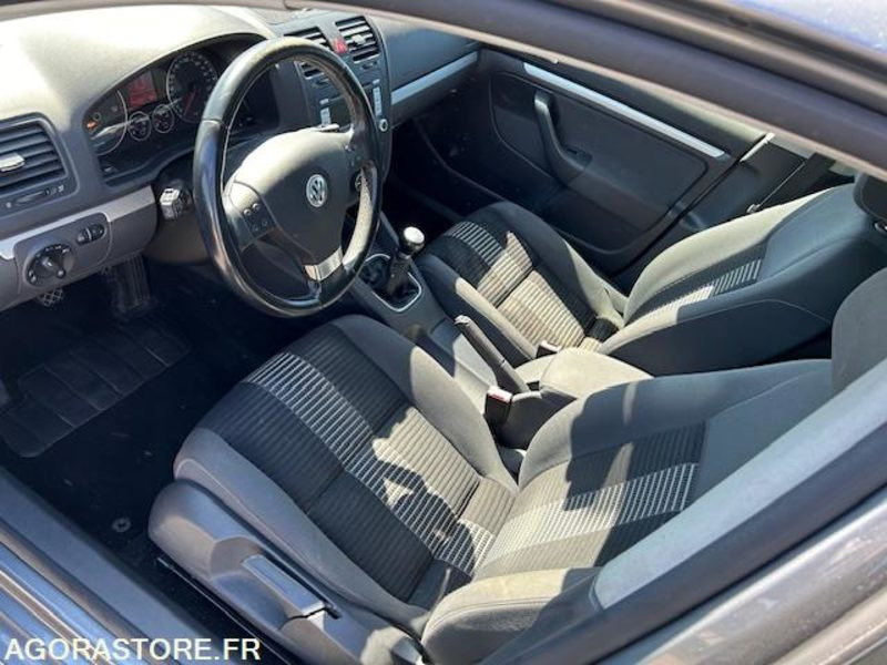 VOLKSWAGEN GOLF - 2008 / 211200 KM - Auto: pilt 5 VOLKSWAGEN GOLF - 2008 / 211200 KM - Auto: pilt 5