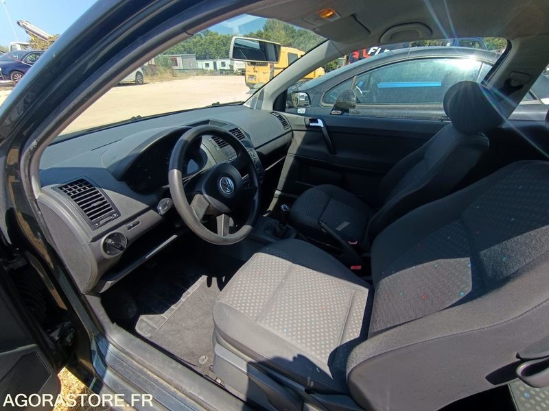Auto VOLKSWAGEN POLO - 2004 - 107500KMS: pilt 8
