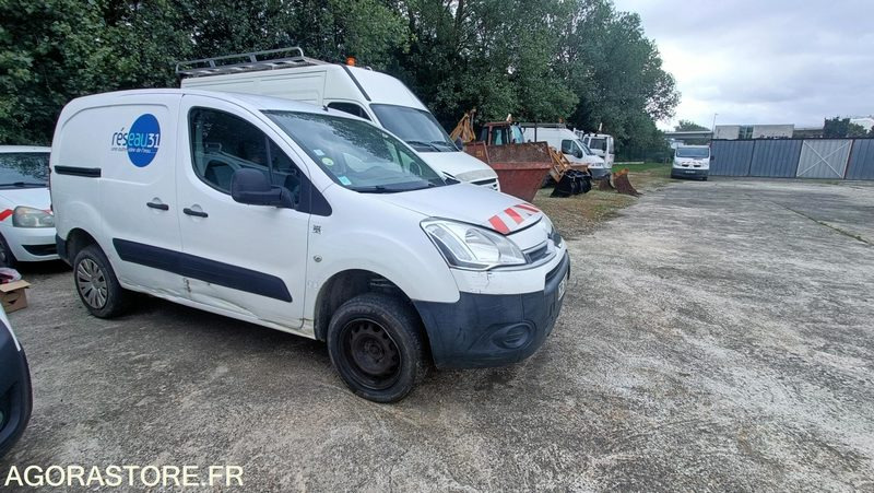 VU FOURGONNETTE CITROEN BERLINGO DANGEL 4X4 (BV changée avec embrayage) - Väike kaubik: pilt 3 VU FOURGONNETTE CITROEN BERLINGO DANGEL 4X4 (BV changée avec embrayage) - Väike kaubik: pilt 3
