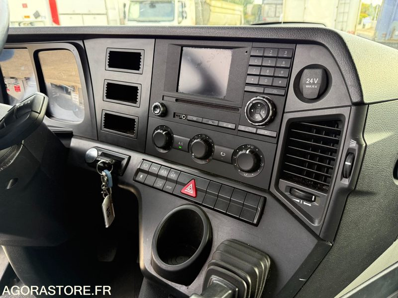 Veoauto Mercedes Antos 1824 caisson hayon dhollandia 3t - 193000km-2017: pilt 8