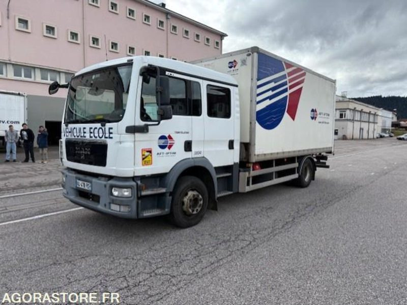 PORTEUR ROUTIER - MAN TGM 250 - Ex Véhicule Ecole - Parc 3804 - Veoauto: pilt 2 PORTEUR ROUTIER - MAN TGM 250 - Ex Véhicule Ecole - Parc 3804 - Veoauto: pilt 2