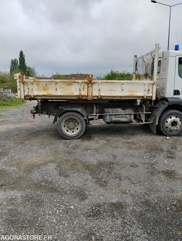 Poids Lourds Renault Midlum 909AAD51 13 Tonnes (4X2) - Veoauto: pilt 2 Poids Lourds Renault Midlum 909AAD51 13 Tonnes (4X2) - Veoauto: pilt 2