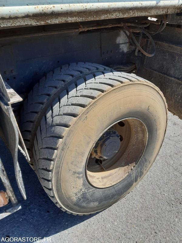 RENAULT 4x2 - KERAX 370 - 2008 / 274 727 km ( M5992 ) - Veoauto: pilt 4 RENAULT 4x2 - KERAX 370 - 2008 / 274 727 km ( M5992 ) - Veoauto: pilt 4