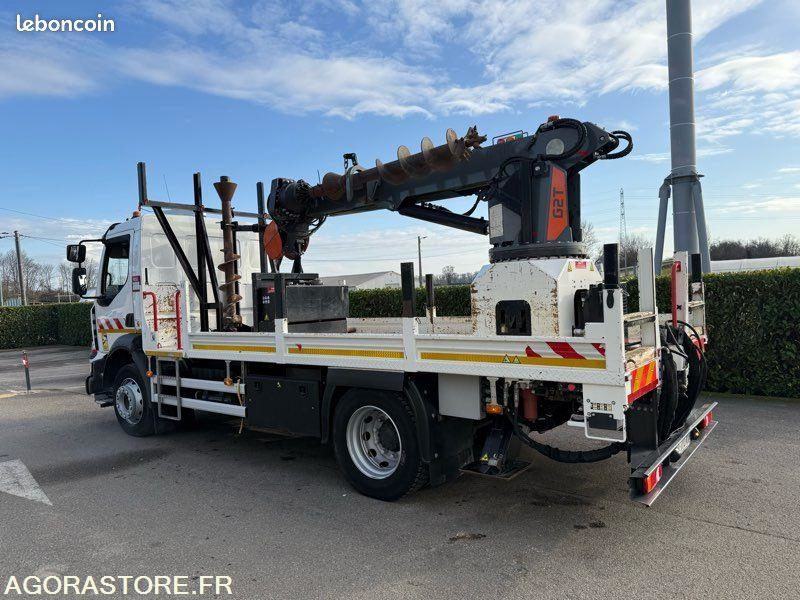 RENAULT D13 FOREUSE RISA G2T - Veoauto: pilt 2 RENAULT D13 FOREUSE RISA G2T - Veoauto: pilt 2