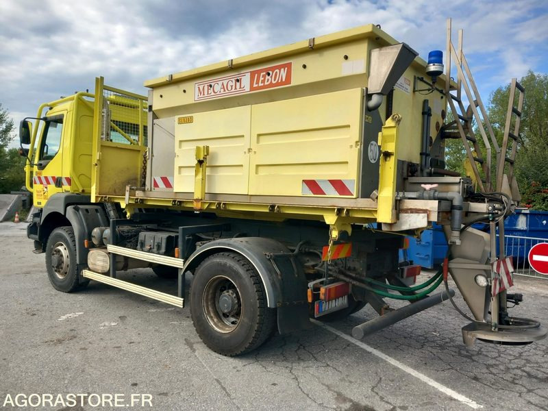 RENAULT KERAX 4X4 DXI 370 BENNE + Saleuse MECAGIL LEBON (KR0406 + SL0203) - Veoauto: pilt 2 RENAULT KERAX 4X4 DXI 370 BENNE + Saleuse MECAGIL LEBON (KR0406 + SL0203) - Veoauto: pilt 2