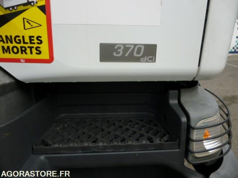 Renault Kerax 6x4 370DCI bras de dépose Marrel 16000kgs 521550 kms 2003 - Veoauto: pilt 5 Renault Kerax 6x4 370DCI bras de dépose Marrel 16000kgs 521550 kms 2003 - Veoauto: pilt 5