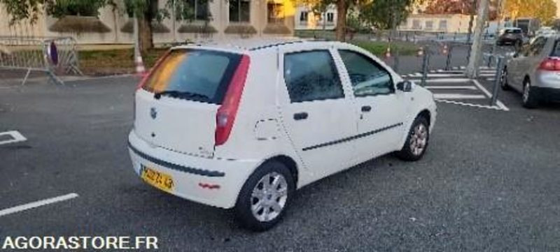 Fiat punto 137166 kms 2005 - Auto: pilt 2 Fiat punto 137166 kms 2005 - Auto: pilt 2