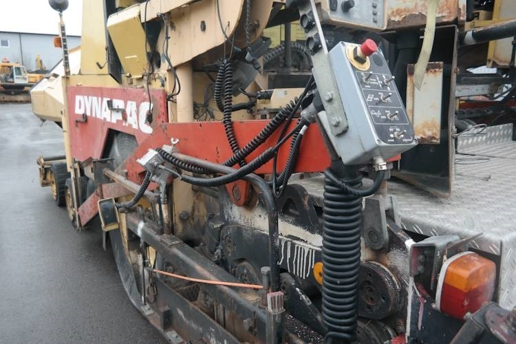 Dynapack F121 4WD - Asfaldilaotur: pilt 5 Dynapack F121 4WD - Asfaldilaotur: pilt 5