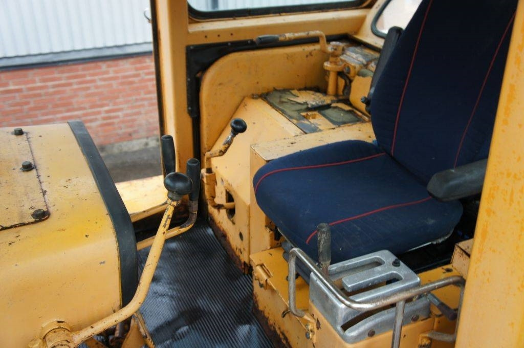 Komatsu D 155 A-1 - Buldooser: pilt 2 Komatsu D 155 A-1 - Buldooser: pilt 2