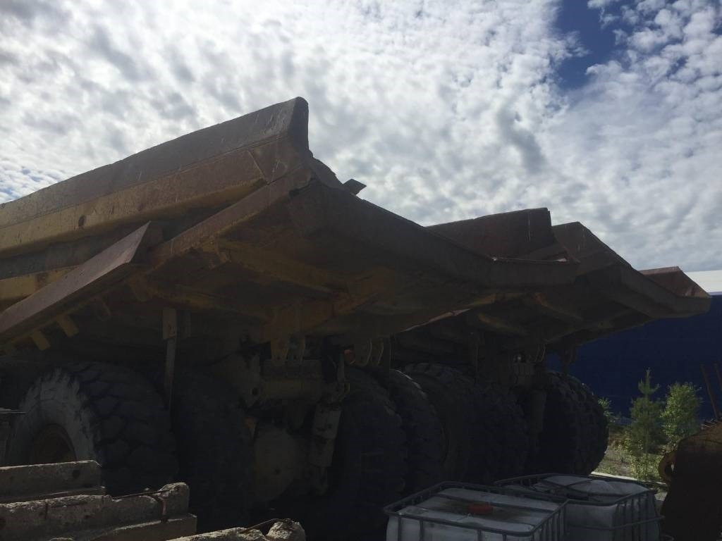 Komatsu HD 465-5 - Kastiga kallur/ Kiviveoauto: pilt 5 Komatsu HD 465-5 - Kastiga kallur/ Kiviveoauto: pilt 5