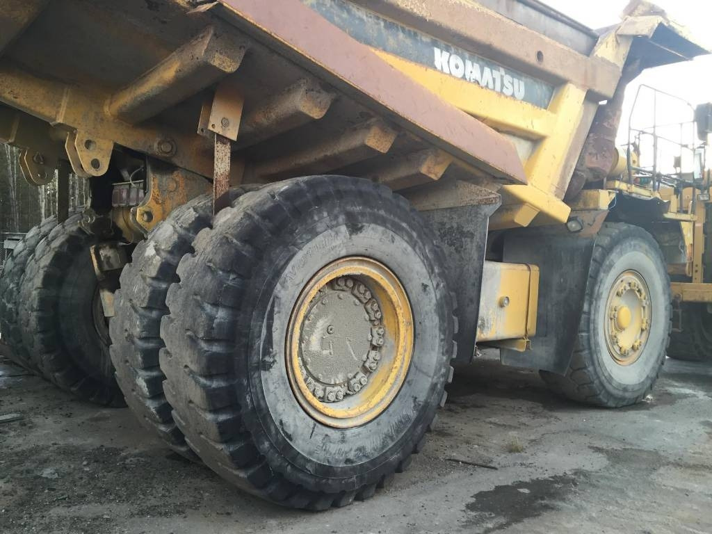 Komatsu HD 465-5 - Kastiga kallur/ Kiviveoauto: pilt 1 Komatsu HD 465-5 - Kastiga kallur/ Kiviveoauto: pilt 1