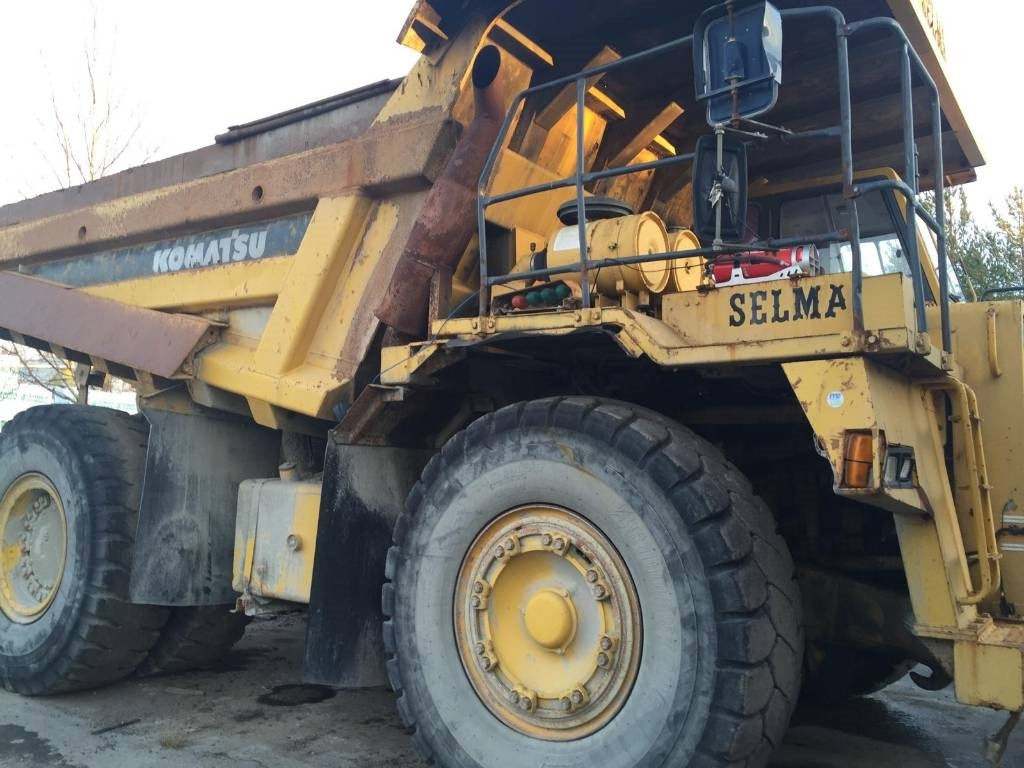 Kastiga kallur/ Kiviveoauto Komatsu HD 465-5: pilt 6