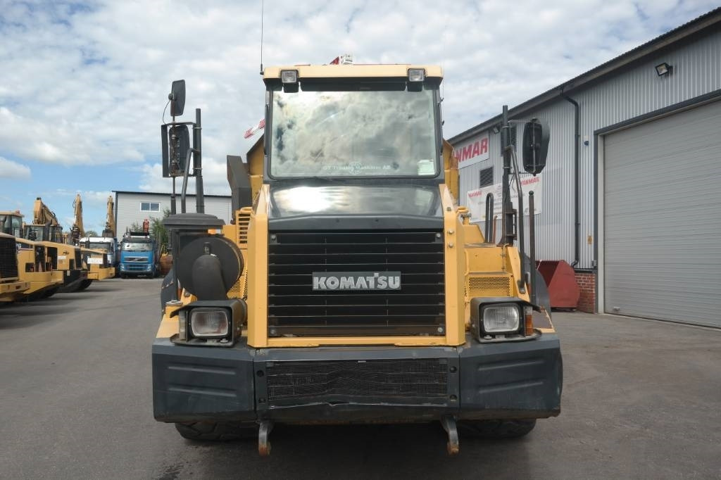 Komatsu HM 300-2 - Liigendkallur: pilt 2 Komatsu HM 300-2 - Liigendkallur: pilt 2