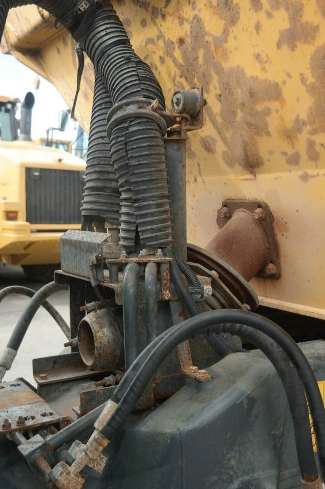 Komatsu HM300-1  liising Komatsu HM300-1: pilt 11