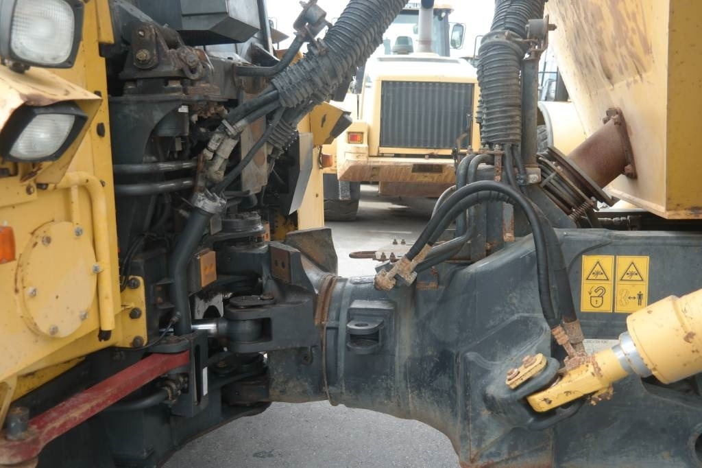 Komatsu HM300-1  liising Komatsu HM300-1: pilt 9