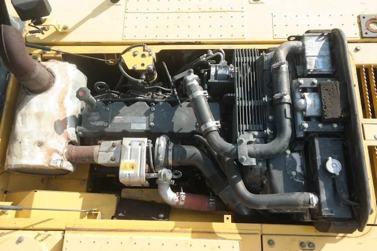 Lintekskavaator Komatsu PC 240-8: pilt 22