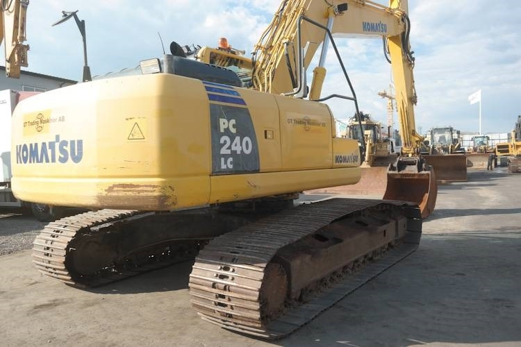 Lintekskavaator Komatsu PC240-8: pilt 20