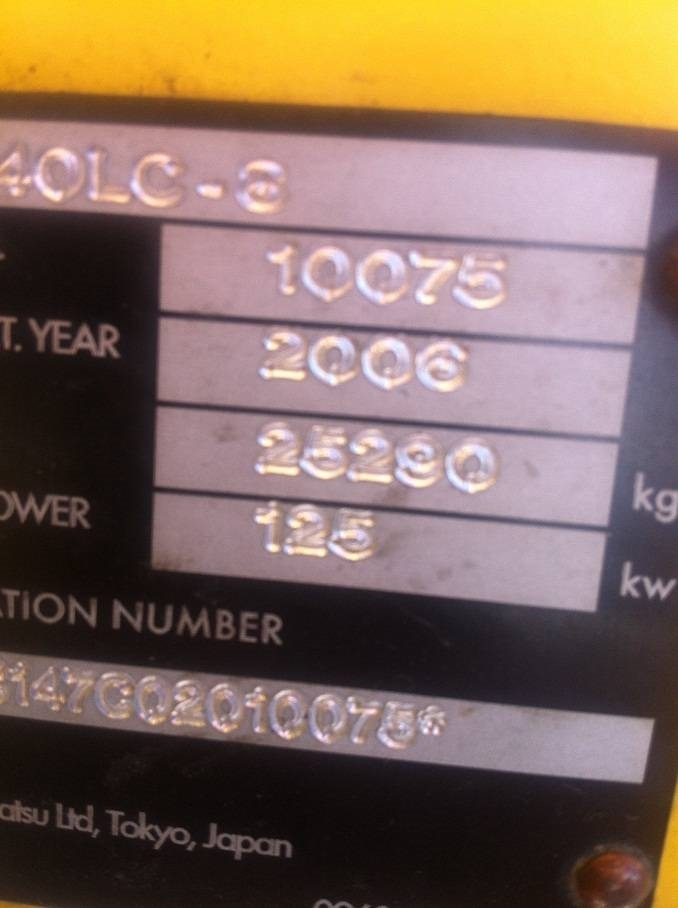 Lintekskavaator Komatsu PC240-8: pilt 21