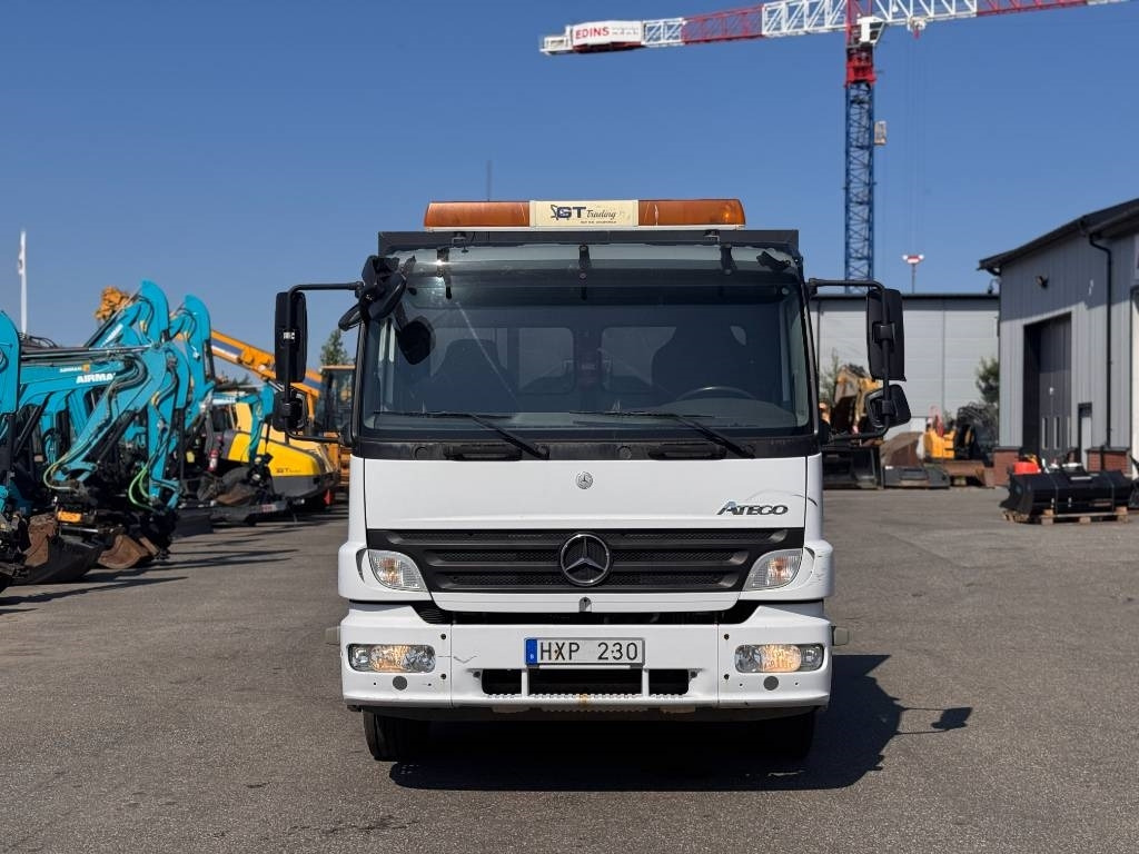 Mercedes-Benz Atego 1524 L 4X2 Växlare Pallift - Kasti veoauto: pilt 2 Mercedes-Benz Atego 1524 L 4X2 Växlare Pallift - Kasti veoauto: pilt 2