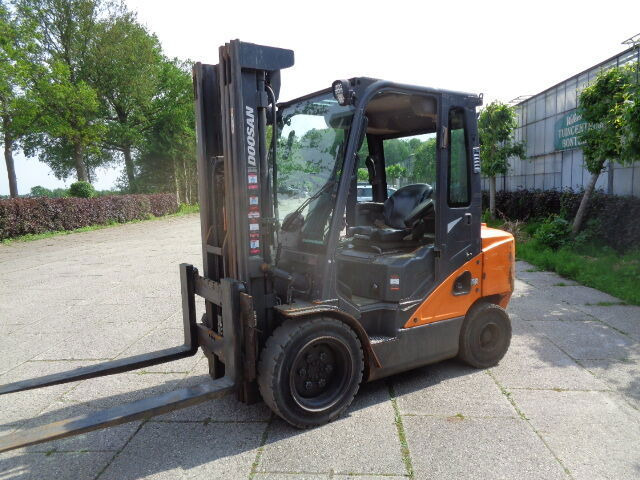Doosan D35C-7 - Kahveltõstuk: pilt 4 Doosan D35C-7 - Kahveltõstuk: pilt 4
