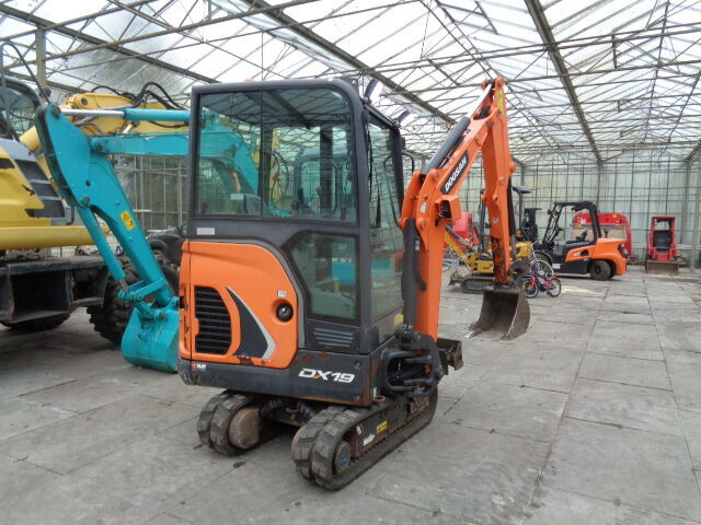 Doosan DX19 - Miniekskavaator: pilt 4 Doosan DX19 - Miniekskavaator: pilt 4