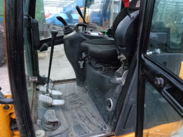 JCB 8018 - Miniekskavaator: pilt 2 JCB 8018 - Miniekskavaator: pilt 2