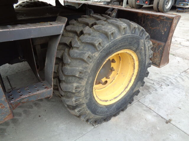 New Holland MH 4.6 - Ratastel ekskavaator: pilt 5 New Holland MH 4.6 - Ratastel ekskavaator: pilt 5