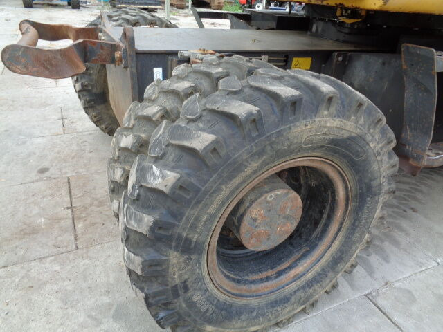 New Holland MH 4.6 - Ratastel ekskavaator: pilt 4 New Holland MH 4.6 - Ratastel ekskavaator: pilt 4