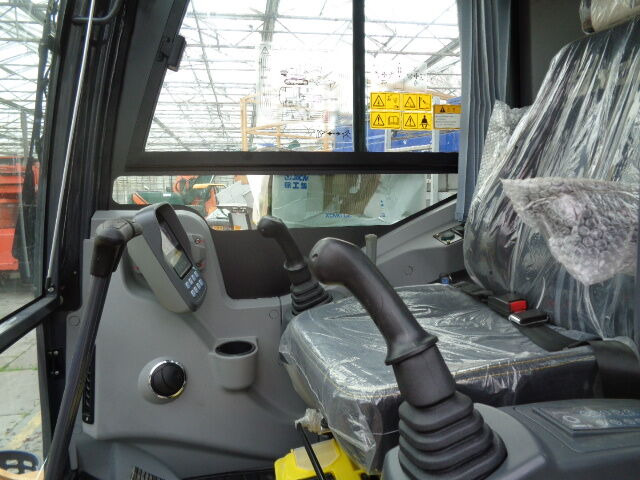 XCMG XE60DA - Lintekskavaator: pilt 3 XCMG XE60DA - Lintekskavaator: pilt 3