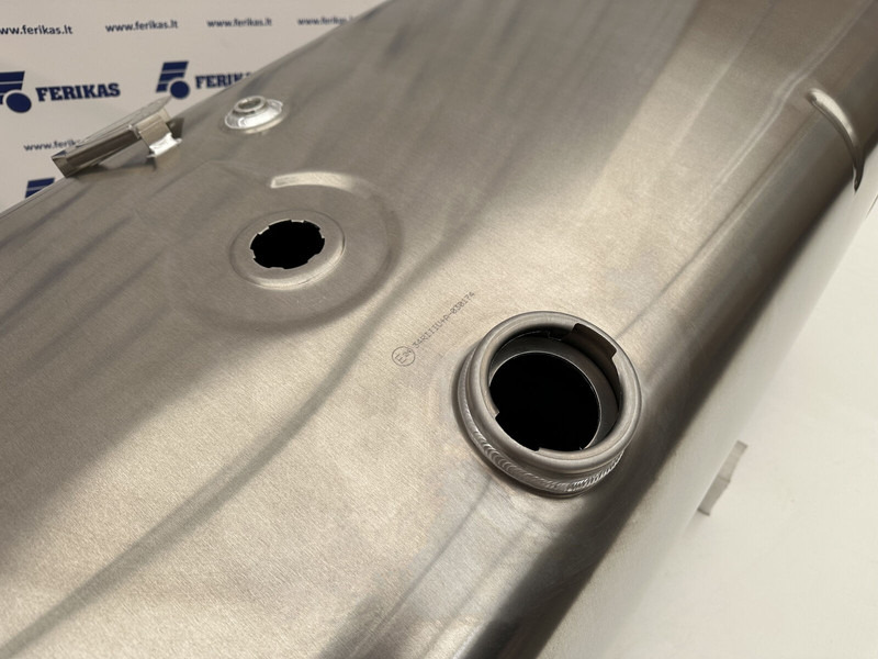 DAF New aluminum fuel tank 620L - Kütusepaak - Veoauto: pilt 4 DAF New aluminum fuel tank 620L - Kütusepaak - Veoauto: pilt 4