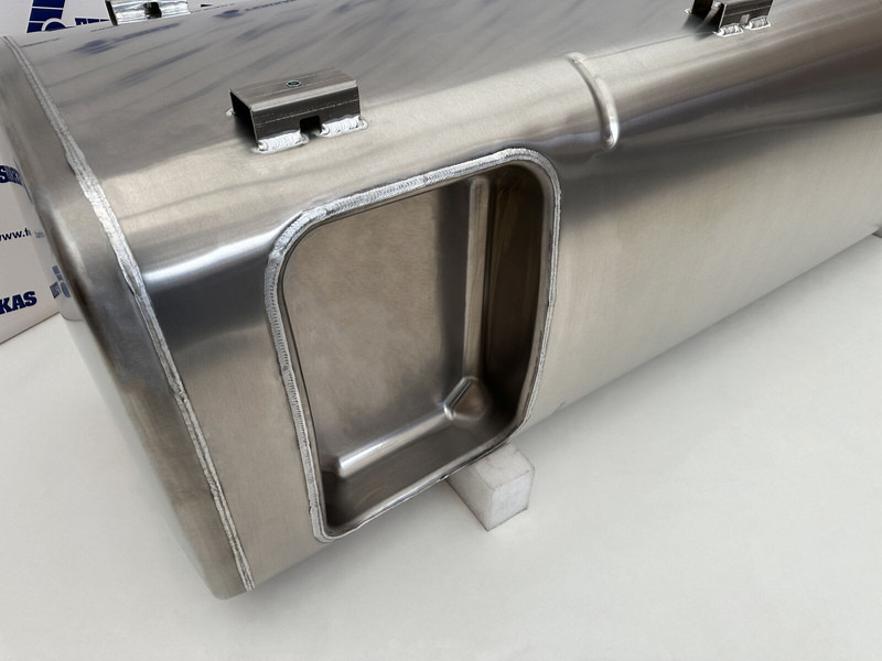 DAF New aluminum fuel tank 845L - Kütusepaak - Veoauto: pilt 4 DAF New aluminum fuel tank 845L - Kütusepaak - Veoauto: pilt 4