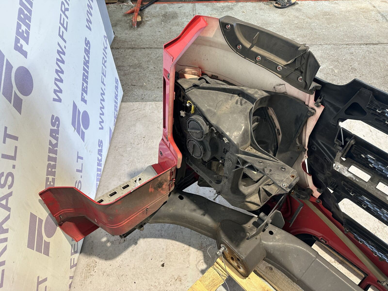 Kaitseraud - Veoauto DAF complete front bumper: pilt 6
