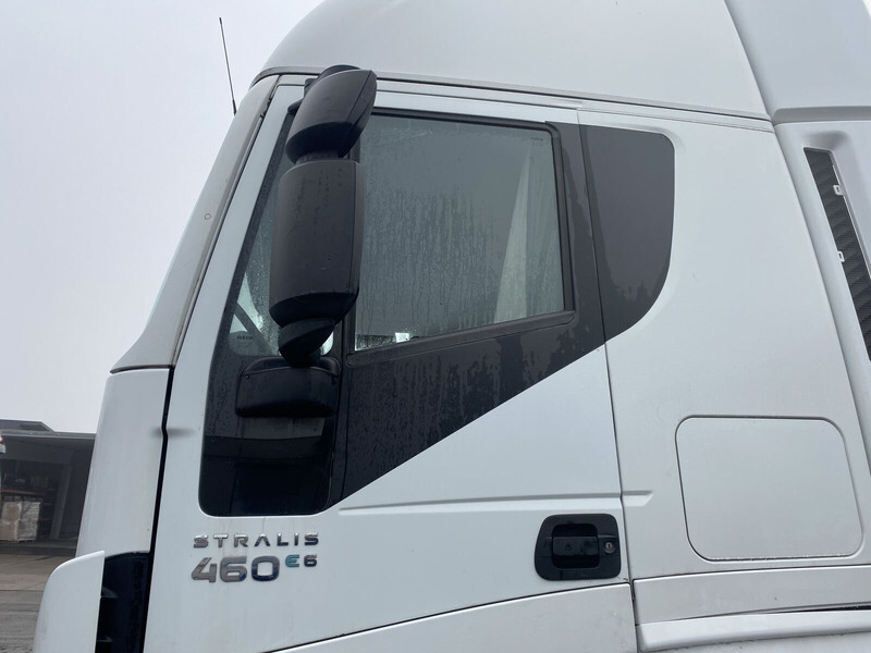 Iveco STRALIS - Uks ja varuosad - Veoauto: pilt 1 Iveco STRALIS - Uks ja varuosad - Veoauto: pilt 1