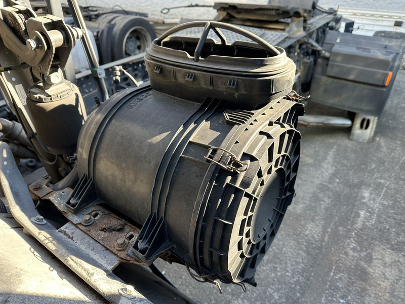 Iveco air filter bucket, box - Sisselaskesüsteem - Veoauto: pilt 1 Iveco air filter bucket, box - Sisselaskesüsteem - Veoauto: pilt 1