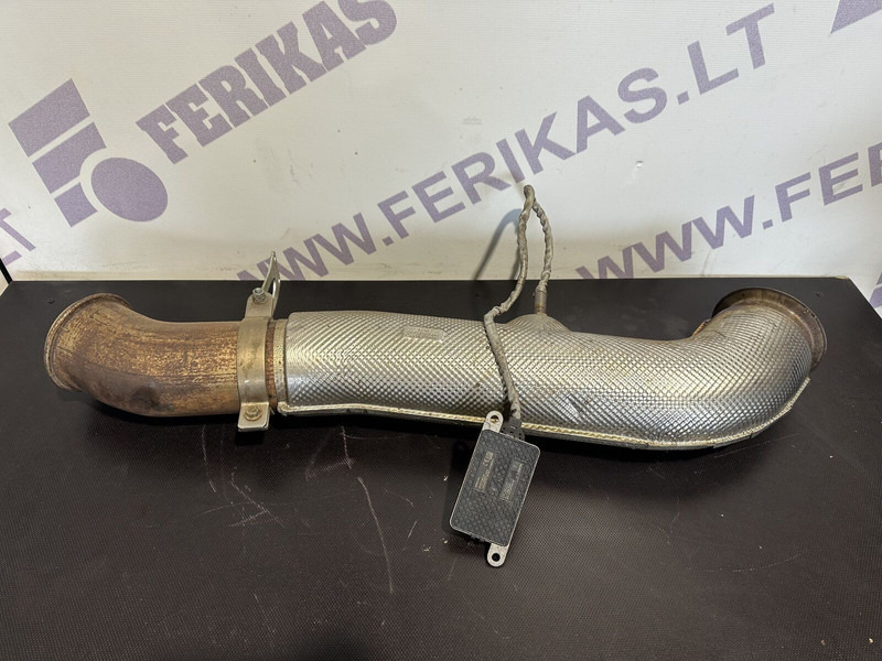 MAN exhaust pipe with NOX sensor - Summuti toru - Veoauto: pilt 1 MAN exhaust pipe with NOX sensor - Summuti toru - Veoauto: pilt 1