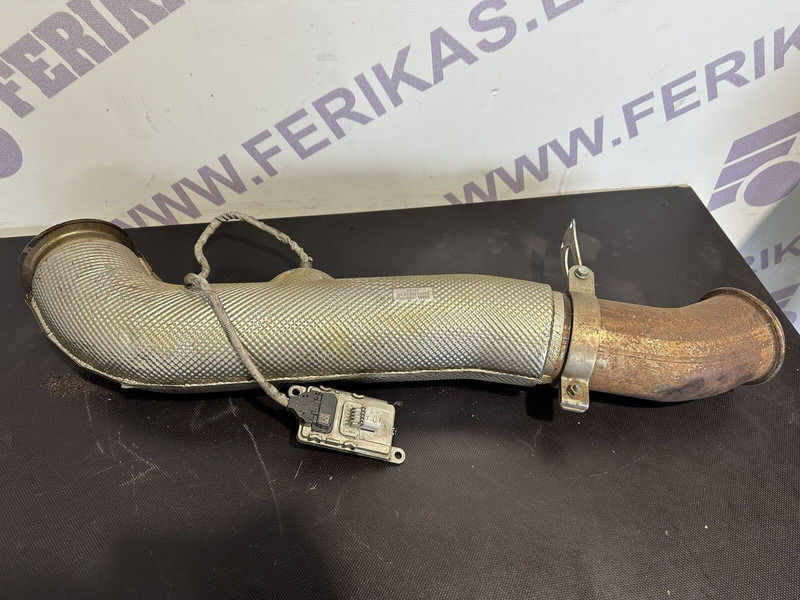 MAN exhaust pipe with NOX sensor - Summuti toru - Veoauto: pilt 2 MAN exhaust pipe with NOX sensor - Summuti toru - Veoauto: pilt 2