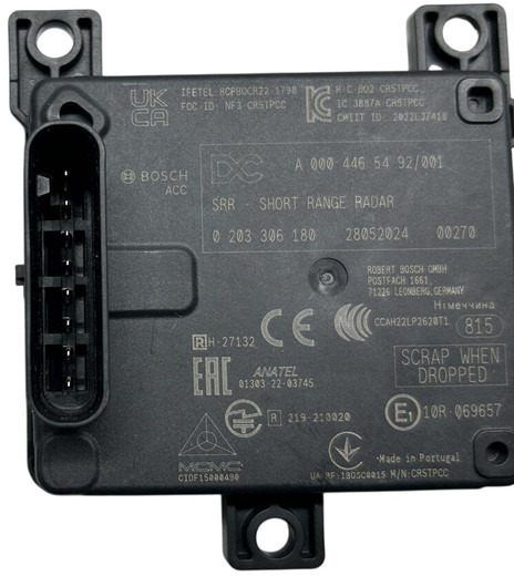 Mercedes-Benz ACC SRR Short Range Radar - Mootori juhtimisseade - Veoauto: pilt 3 Mercedes-Benz ACC SRR Short Range Radar - Mootori juhtimisseade - Veoauto: pilt 3