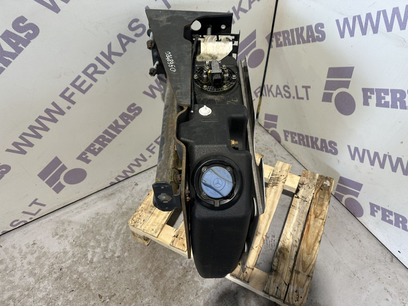 Mercedes-Benz Actros MP4 - Väljalaskesüsteem - Veoauto: pilt 4 Mercedes-Benz Actros MP4 - Väljalaskesüsteem - Veoauto: pilt 4