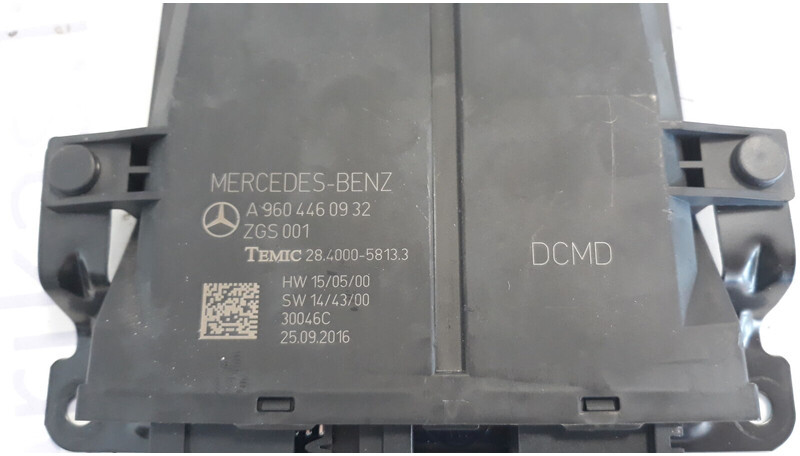 Mercedes-Benz Actrosdoor control unit - Mootori juhtimisseade - Veoauto: pilt 3 Mercedes-Benz Actrosdoor control unit - Mootori juhtimisseade - Veoauto: pilt 3