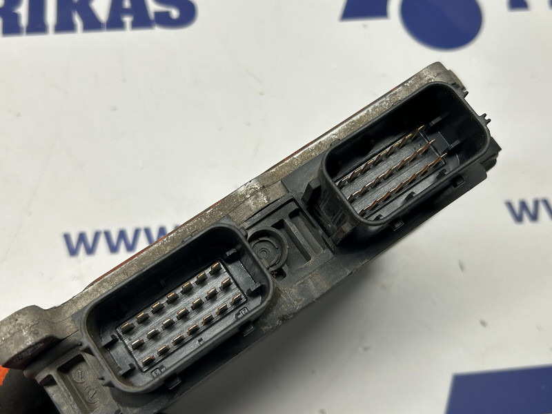 Mercedes-Benz gearbox control unit - Mootori juhtimisseade - Veoauto: pilt 3 Mercedes-Benz gearbox control unit - Mootori juhtimisseade - Veoauto: pilt 3