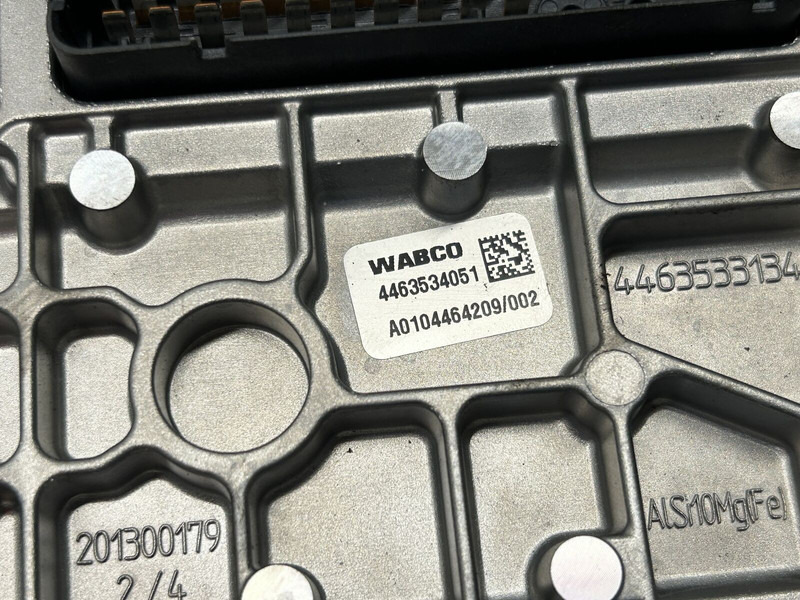 Mercedes-Benz gearbox control unit - Mootori juhtimisseade - Veoauto: pilt 4 Mercedes-Benz gearbox control unit - Mootori juhtimisseade - Veoauto: pilt 4