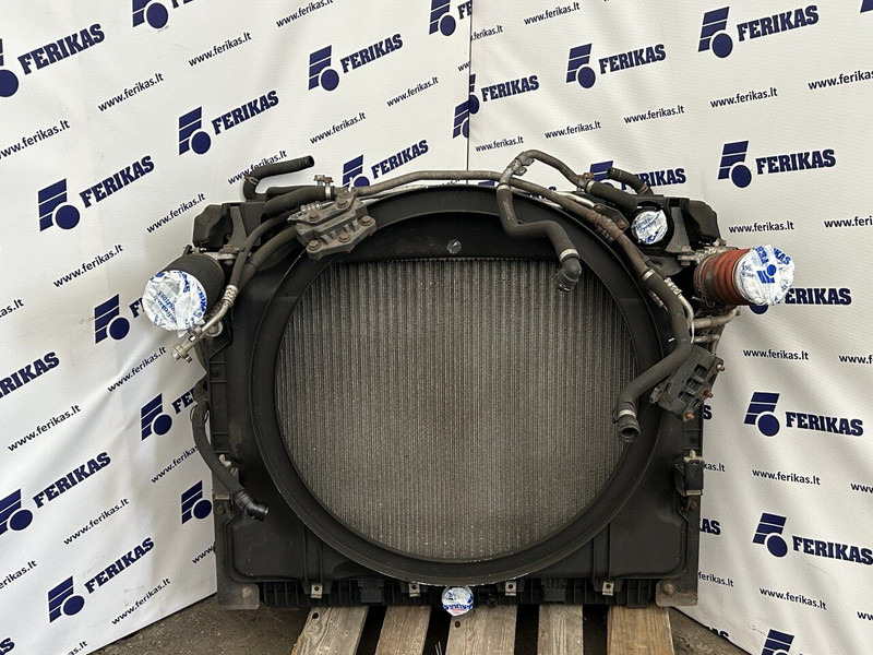 Mercedes-Benz radiators set - Radiaator - Veoauto: pilt 4 Mercedes-Benz radiators set - Radiaator - Veoauto: pilt 4